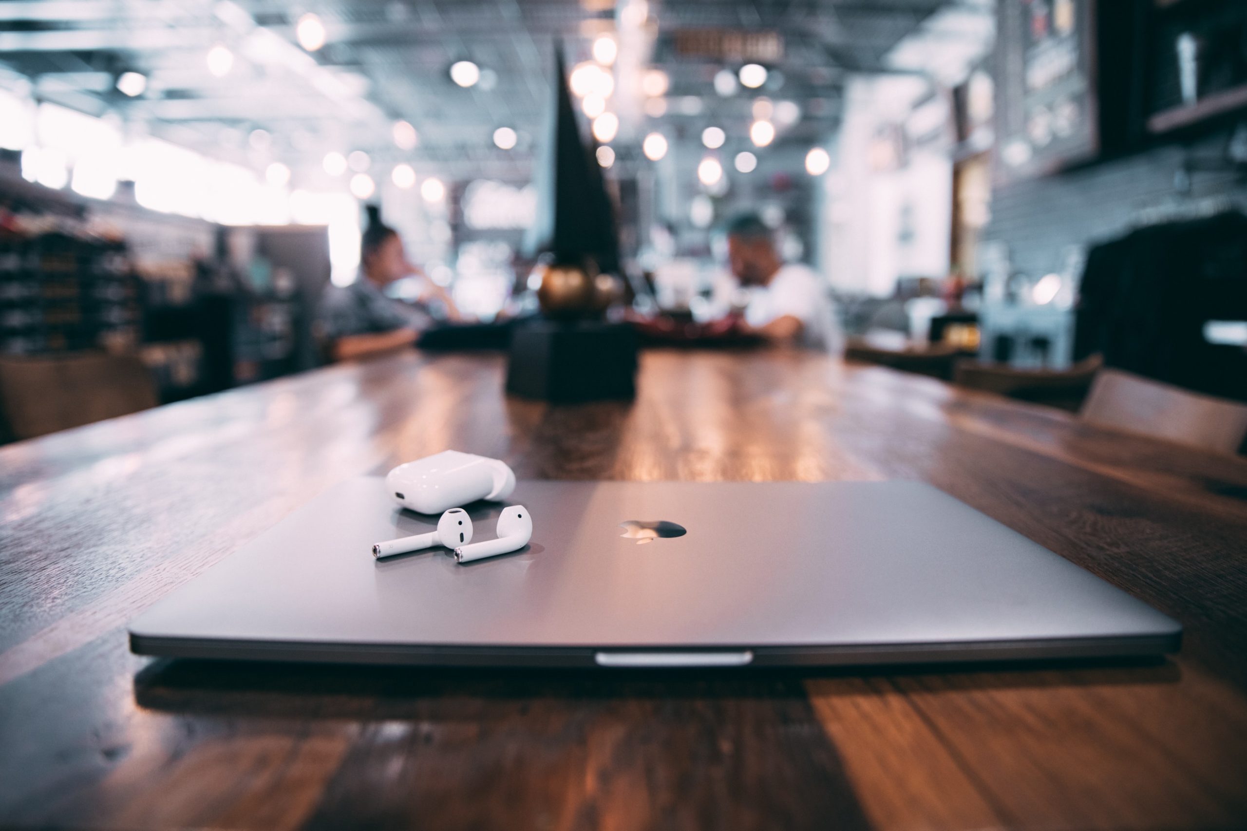 kal-visuals-UqLV5o9h3ZQ-unsplash remote work delivery on demand